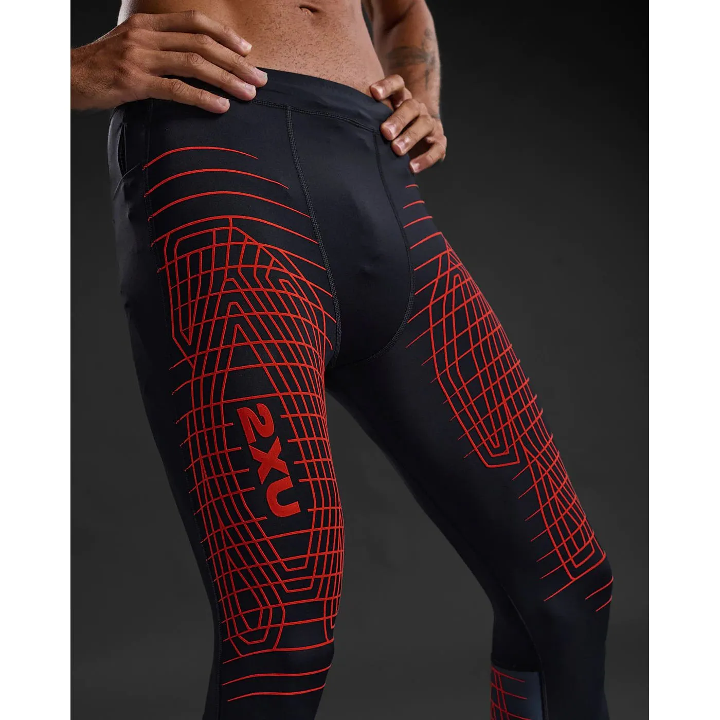 2XU Light Speed React Compression Tights 調溫壓力褲