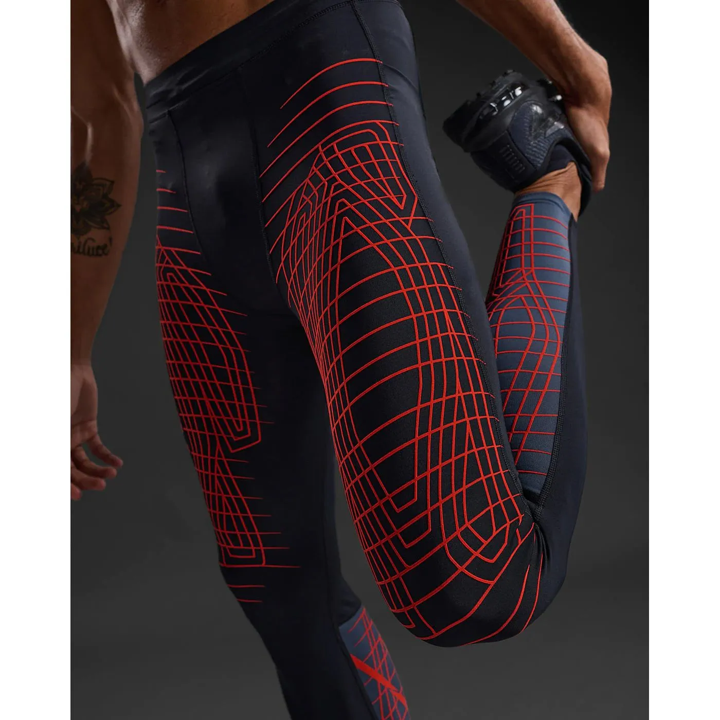 2XU Light Speed React Compression Tights 調溫壓力褲