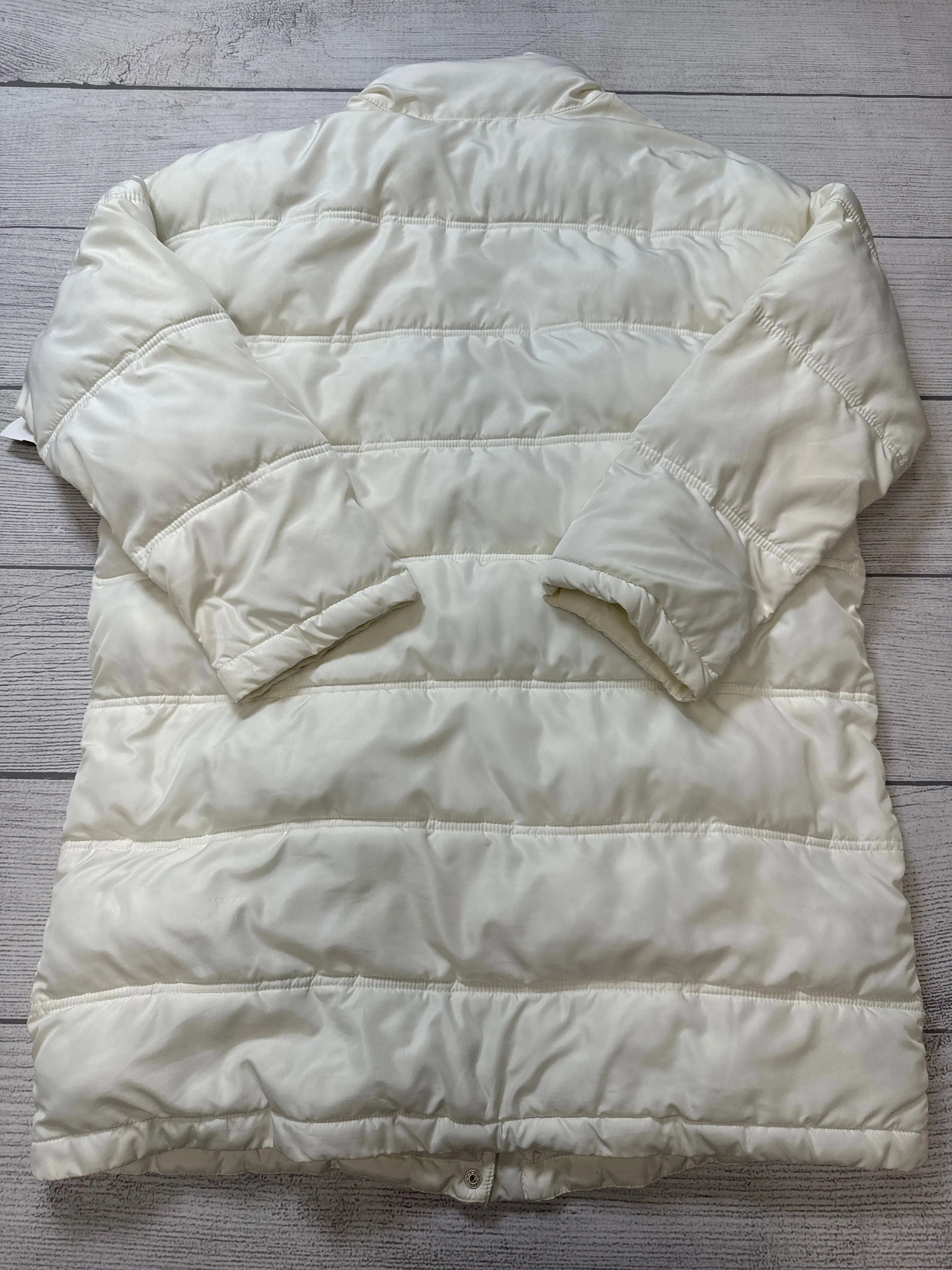 Coat Puffer & Quilted By Thread And Supply In White, Size: S