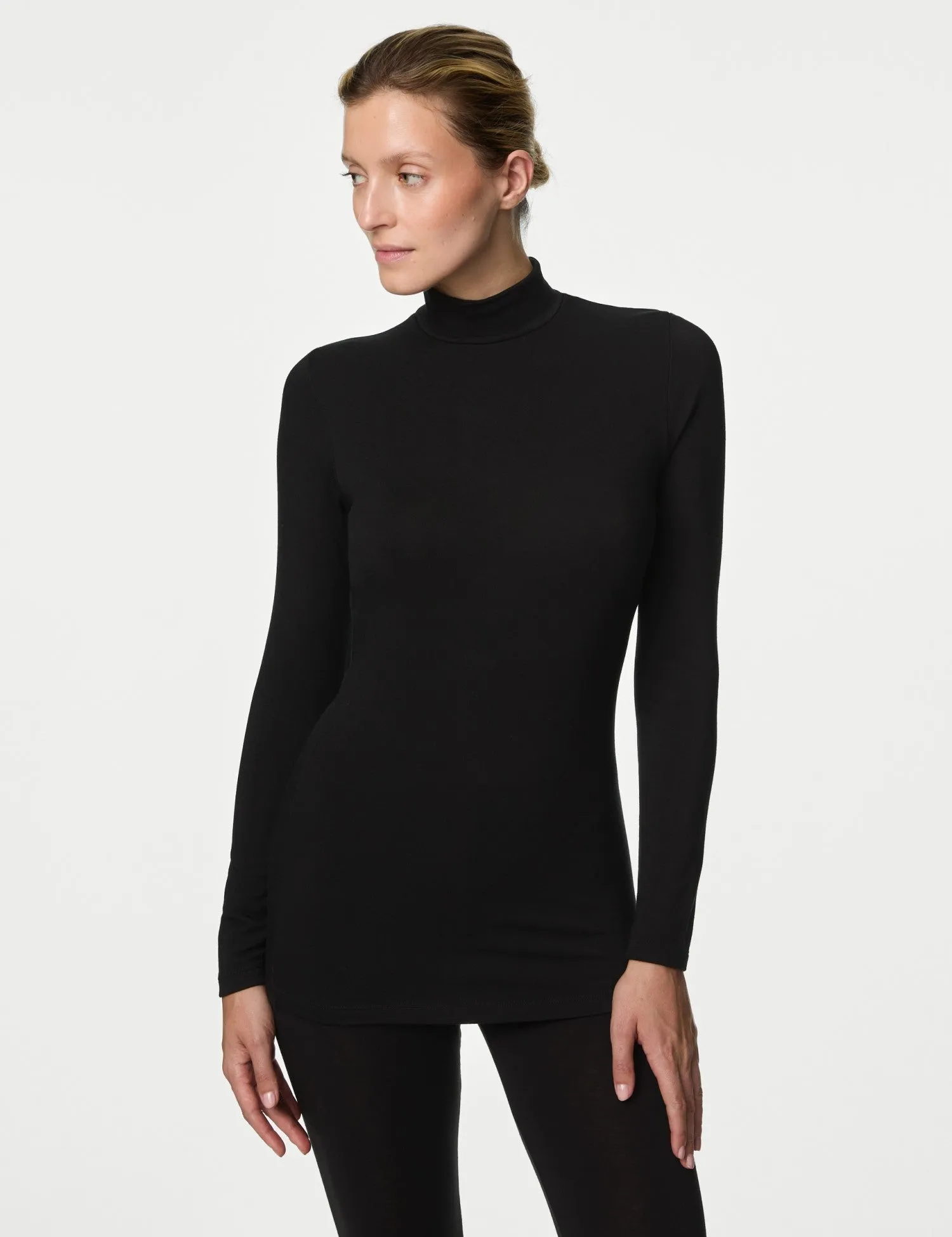 Heatgen™ Medium Thermal Turtle Neck Top