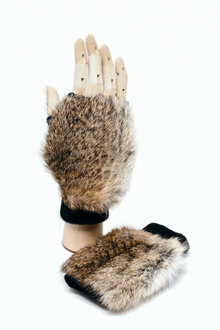 MARQUE LUXE MITTENS: Where Warmth Meets Sophistication