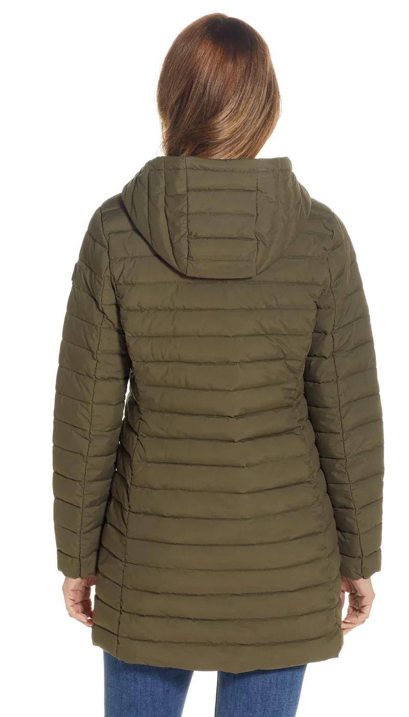 MODERN SHAPED PUFFER WITH STRETCH