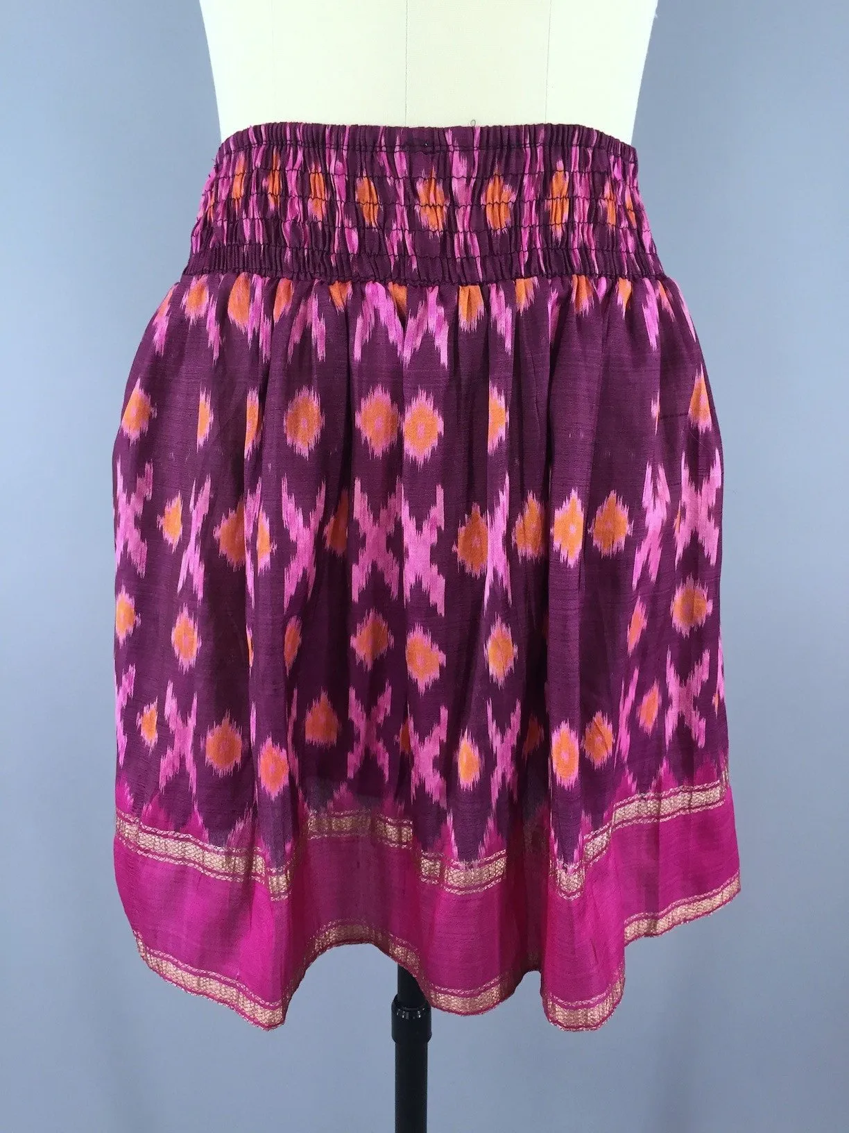 Silk Skirt / Vintage Indian Sari / Pink IKAT Print - Size Small to Medium