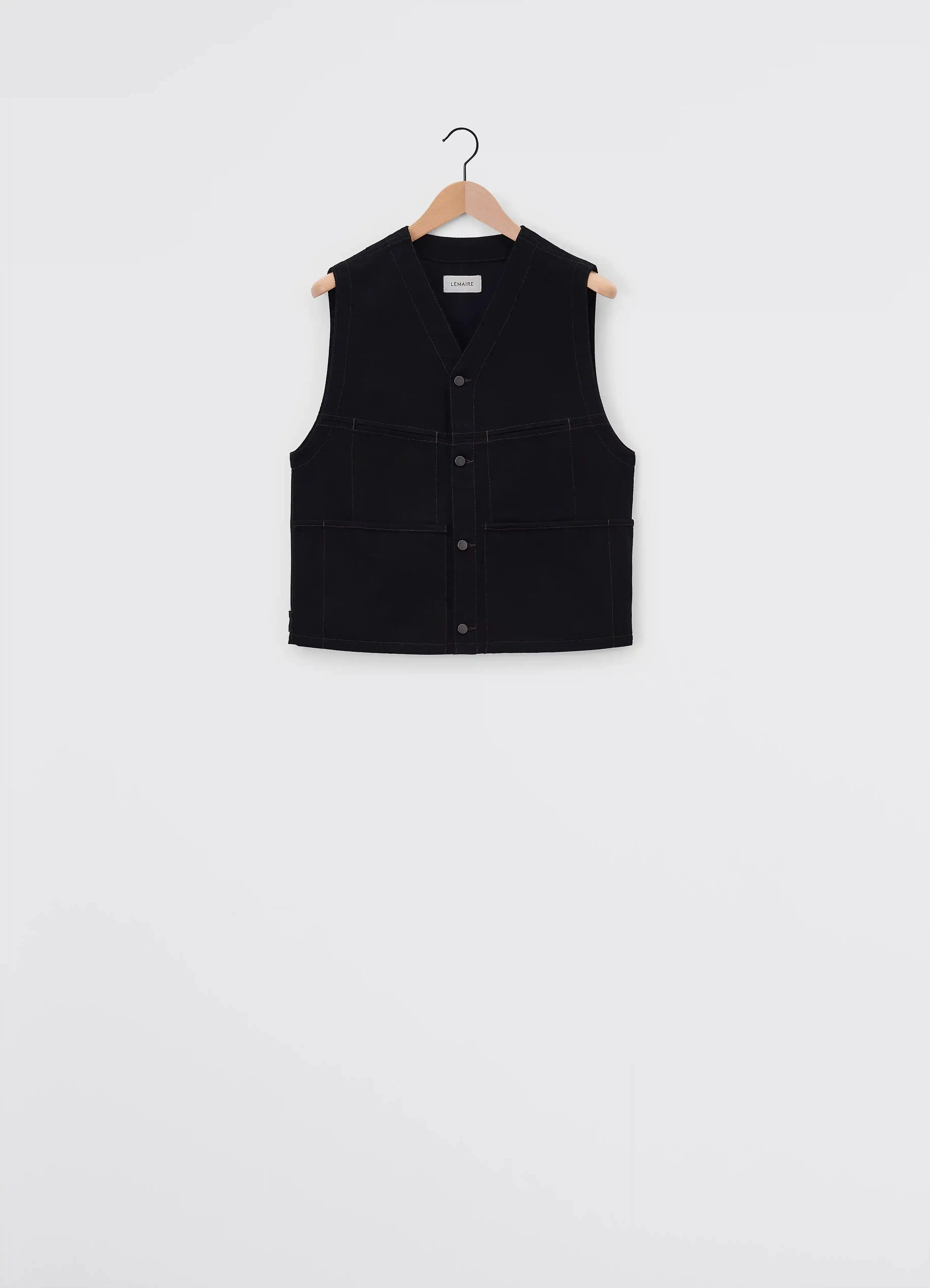 SLEEVELESS GILET